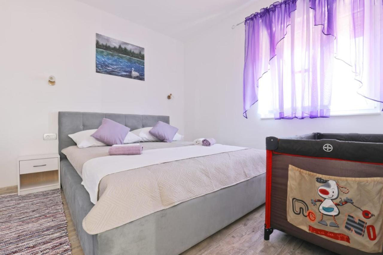 Apartman Teo &Tena Otocac Bagian luar foto