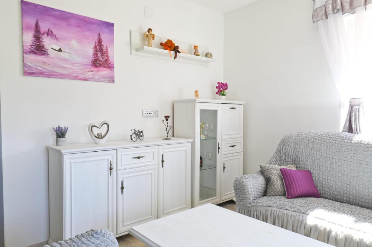 Apartman Teo &Tena Otocac Bagian luar foto
