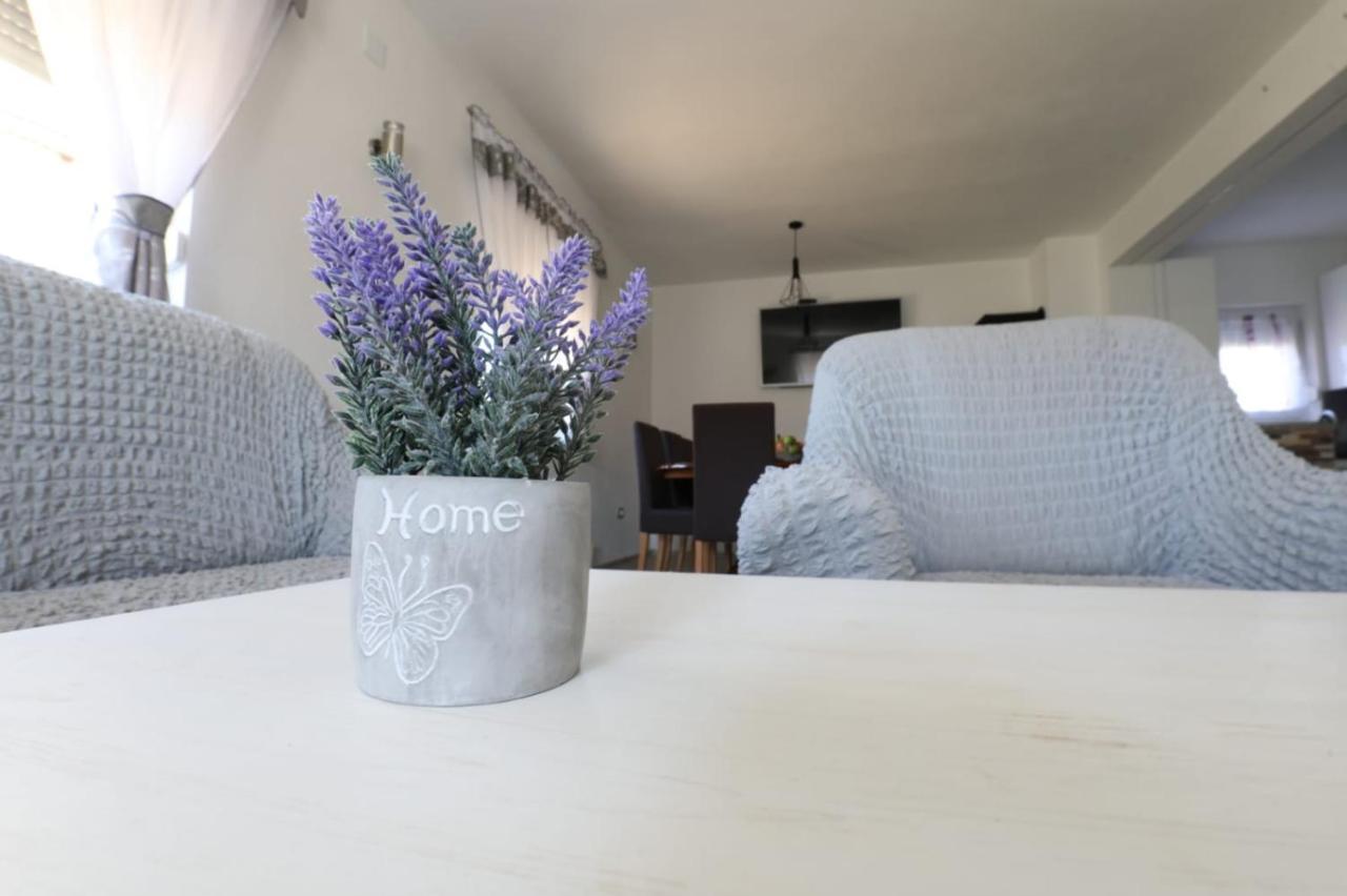 Apartman Teo &Tena Otocac Bagian luar foto
